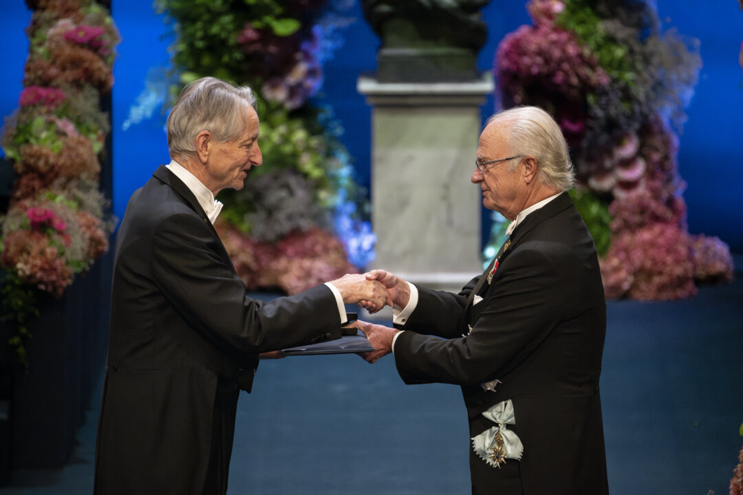 Geoffrey Hinton at the 2024 Nobel Prize in Physics ceremony